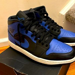 Air Jordan 1 Mid OG "Royal Reimagined